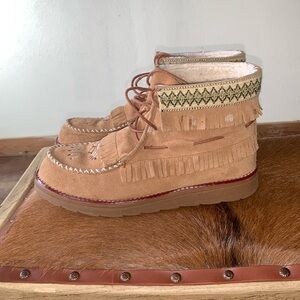 Ladies Moccasin / Chukka style Booties